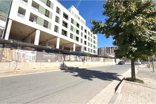 Shtepi ne shitje Apartament ne Tirane, 1+1, Mobilimi Bosh, pa mobiluar, Pagesa 110,000  Euro.