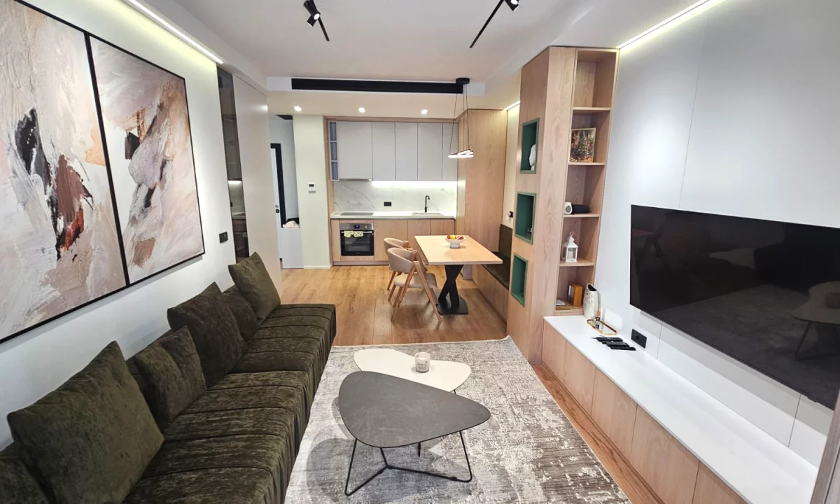 Shtepi me qera Apartament ne Tirane, 1+1, Mobilimi E mobiluar, Pagesa 900  Euro.
