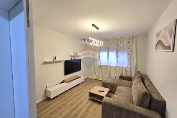 Apartment 2+1 me qera Qender 