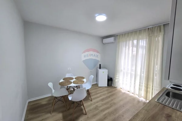 Shtepi me qera Apartament ne Tirane, 2+1, Mobilimi E mobiluar, Pagesa 800  Euro.