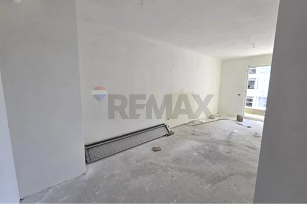 Shtepi ne shitje Apartament ne Tirane, 2+1, Mobilimi Bosh, pa mobiluar, Pagesa 125,000  Euro.