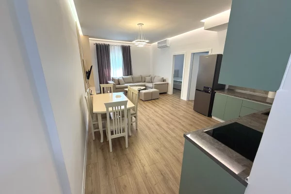 Shtepi me qera Apartament ne Tirane, 2+1, Mobilimi E mobiluar, Pagesa 50,000  Leke.
