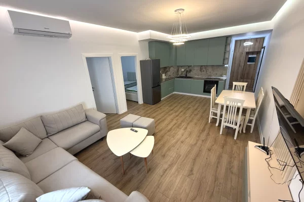 Shtepi me qera Apartament ne Tirane, 2+1, Mobilimi E mobiluar, Pagesa 50,000  Leke.