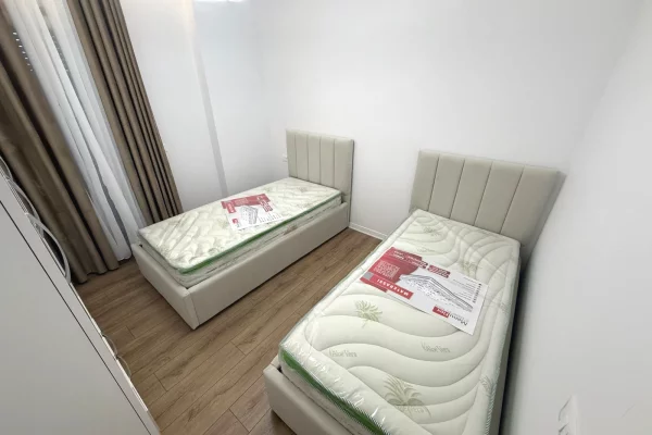 Shtepi me qera Apartament ne Tirane, 2+1, Mobilimi E mobiluar, Pagesa 50,000  Leke.