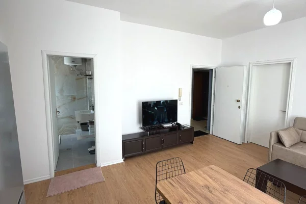 Shtepi ne shitje Apartament ne Kavaje, 1+1, Mobilimi E mobiluar, Pagesa 104,000  Euro.