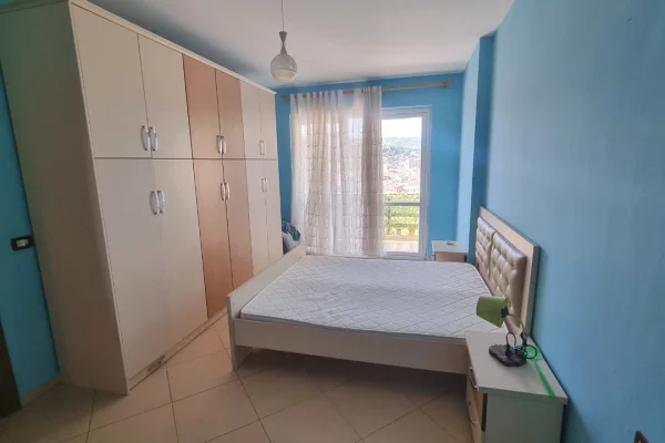 Shtepi me qera Apartament ne Tirane, 2+1, Mobilimi E mobiluar, Pagesa 40,000  Leke.
