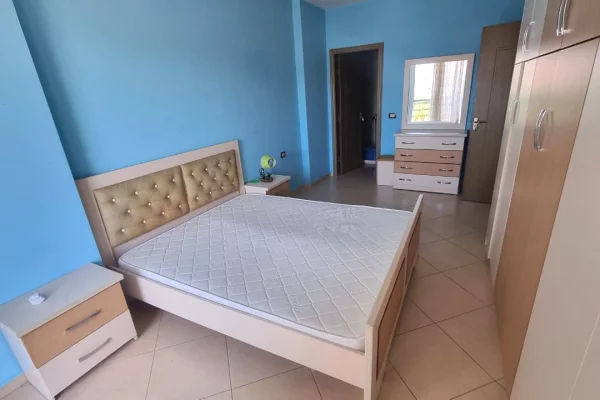 Shtepi me qera Apartament ne Tirane, 2+1, Mobilimi E mobiluar, Pagesa 40,000  Leke.