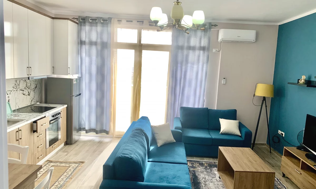 Shtepi me qera Apartament ne Elbasan, 2+1, Mobilimi E mobiluar, Pagesa 380  Euro.