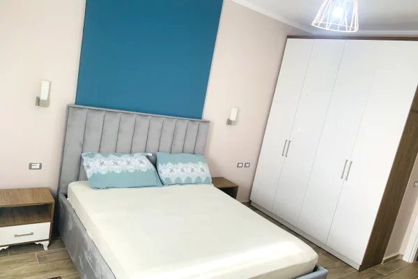 Shtepi me qera Apartament ne Elbasan, 2+1, Mobilimi E mobiluar, Pagesa 380  Euro.
