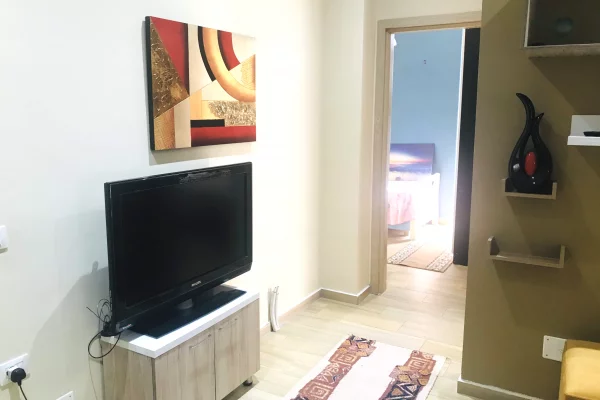 Shtepi me qera Apartament ne Elbasan, 2+1, Mobilimi E mobiluar, Pagesa 37,000  Leke.