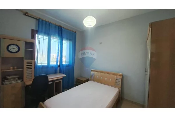 Shtepi ne shitje Vila Luksoze ne Vlore, 3+1, Mobilimi E mobiluar, Pagesa 280,000  Euro.