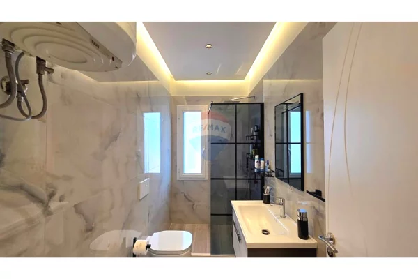 Shtepi ne shitje Apartament ne Vlore, 1+1, Mobilimi E mobiluar, Pagesa 187,000  Euro.