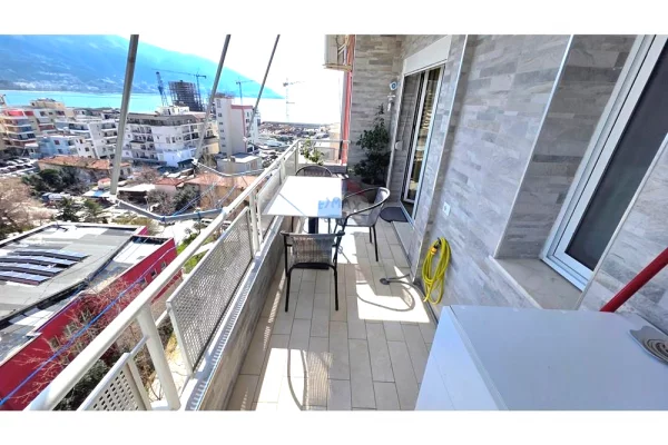 Shtepi ne shitje Apartament ne Vlore, 1+1, Mobilimi E mobiluar, Pagesa 187,000  Euro.