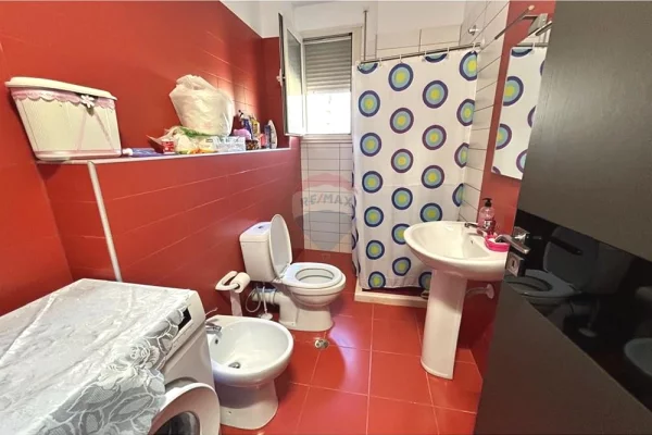 Shtepi me qera Apartament ne Vlore, 2+1, Mobilimi E mobiluar, Pagesa 600  Euro.