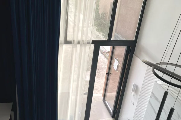 Shtepi ne shitje Duplex(shtepi me 2 kate) ne Vlore, 2+1, Mobilimi E mobiluar, Pagesa 294,000  Euro.