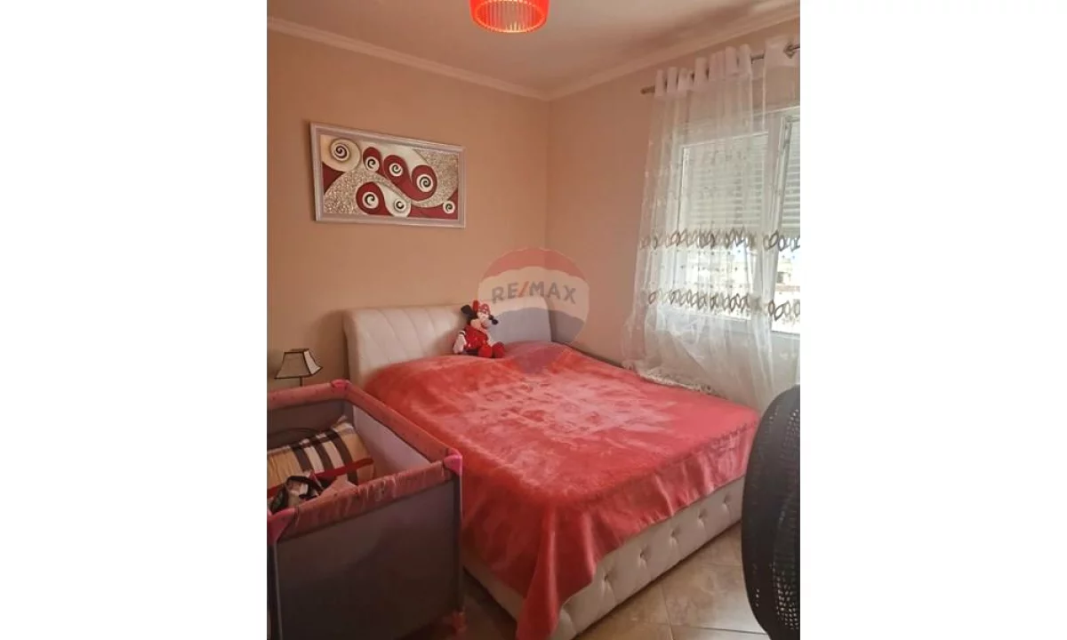 Shtepi ne shitje Apartament ne Vlore, 2+1, Mobilimi E mobiluar, Pagesa 322,720  Euro.