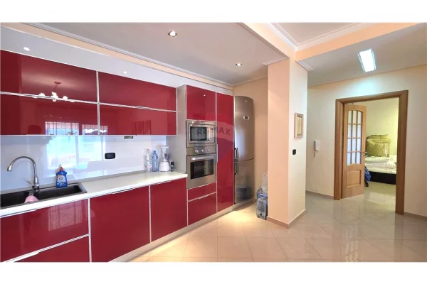 Shtepi ne shitje Apartament ne Vlore, 1+1, Mobilimi E mobiluar, Pagesa 157,000  Euro.