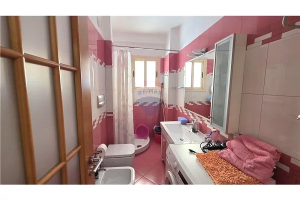 Shtepi ne shitje Apartament ne Vlore, 1+1, Mobilimi E mobiluar, Pagesa 157,000  Euro.