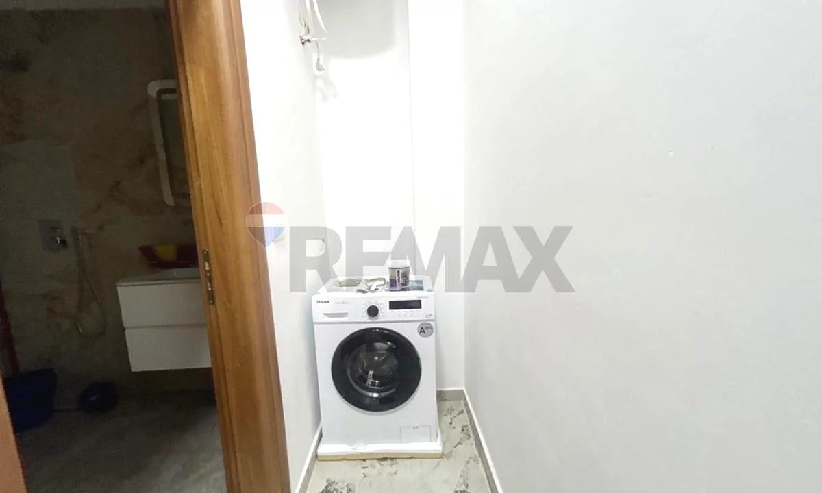 Shtepi me qera Apartament ne Vlore, 1+1, Mobilimi E mobiluar, Pagesa 400  Euro.