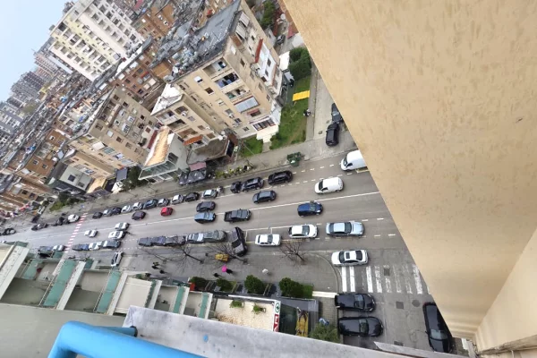Shtepi ne shitje Apartament ne Vlore, 1+1, Mobilimi E mobiluar, Pagesa 125,000  Euro.