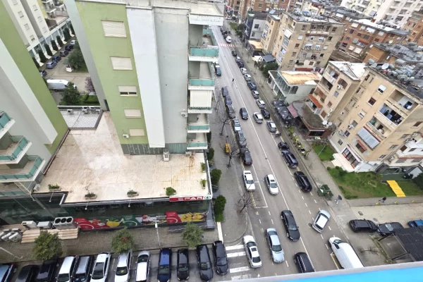 Shtepi ne shitje Apartament ne Vlore, 1+1, Mobilimi E mobiluar, Pagesa 125,000  Euro.
