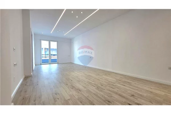 Shtepi ne shitje Apartament ne Vlore, 1+1, Mobilimi E mobiluar, Pagesa 120,000  Euro.