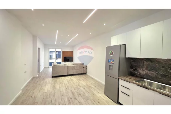 Shtepi ne shitje Apartament ne Vlore, 1+1, Mobilimi E mobiluar, Pagesa 120,000  Euro.