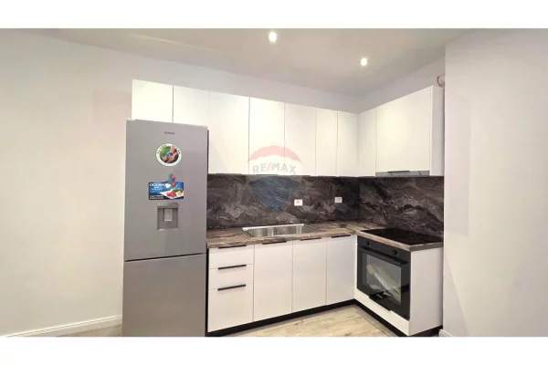 Shtepi ne shitje Apartament ne Vlore, 1+1, Mobilimi E mobiluar, Pagesa 120,000  Euro.