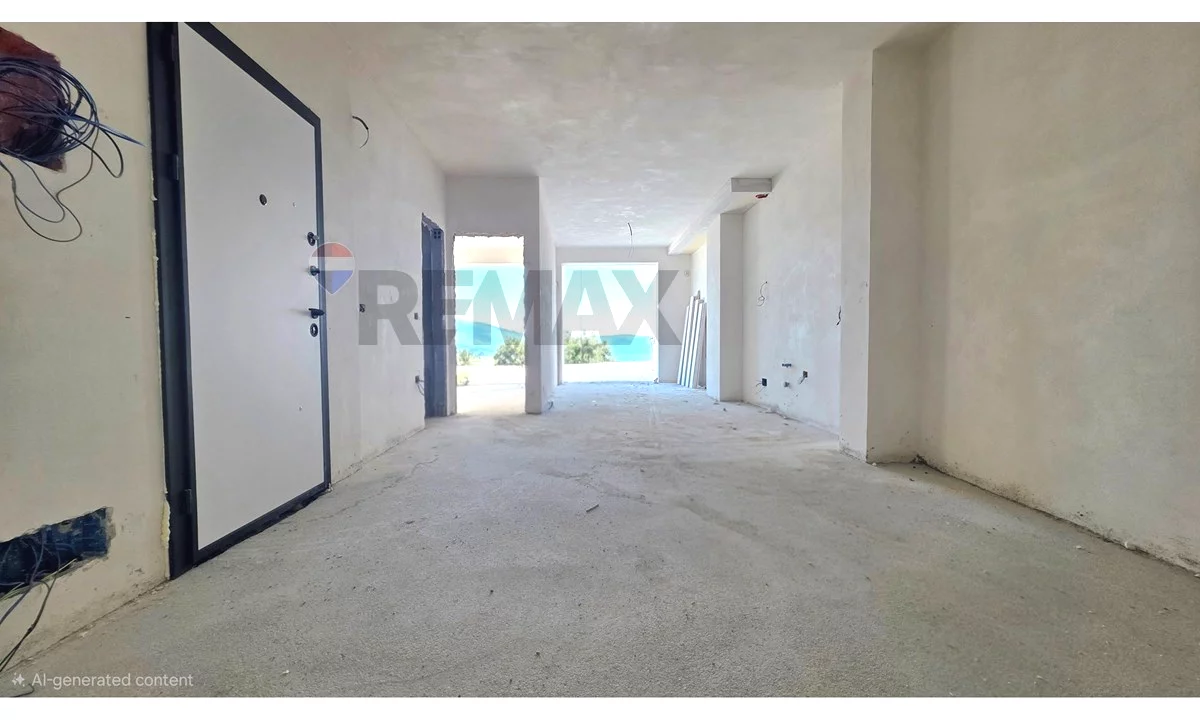 Shtepi ne shitje Apartament ne Vlore, 2+1, Mobilimi Bosh, pa mobiluar, Pagesa 163,990  Euro.