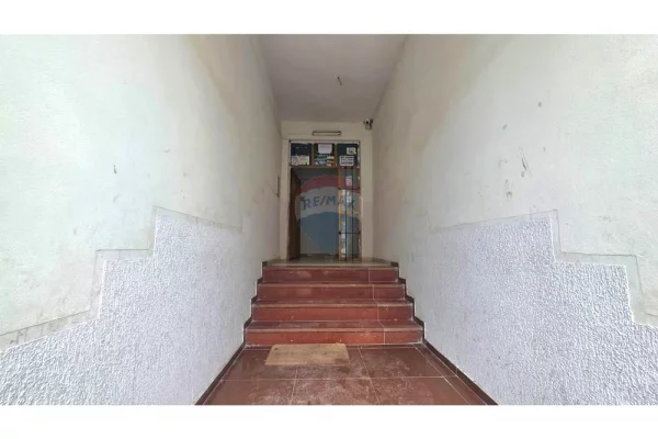 Shtepi ne shitje Apartament ne Vlore, 3+1, Mobilimi E mobiluar, Pagesa 185,000  Euro.