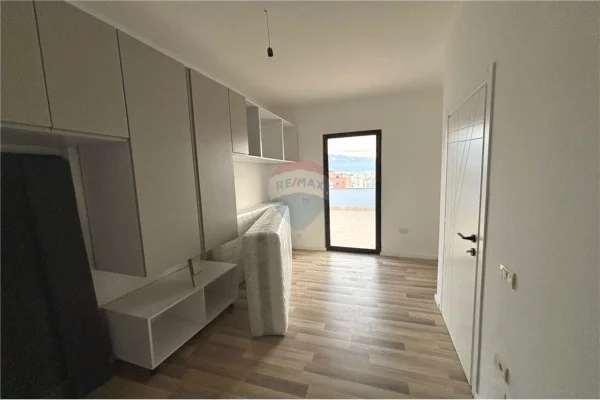 🏙️ PENTHOUSE EKSKLUZIV PËR SHITJE | VLORË