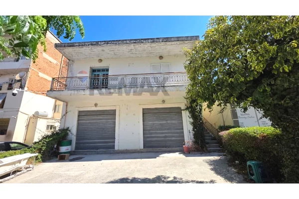 Shtepi ne shitje Duplex(shtepi me 2 kate) ne Vlore, 2+1, Mobilimi Pjeserisht e mobiluar, Pagesa 230,000  Euro.