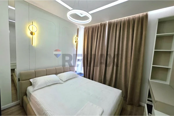 Shtepi ne shitje Papafingo(kati i catise) ne Vlore, 3+1, Mobilimi E mobiluar, Pagesa 350,000  Euro.