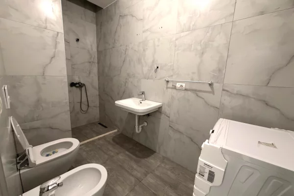Shtepi me qera Apartament ne Tirane, 1+1, Mobilimi E mobiluar, Pagesa 40,000  Leke.