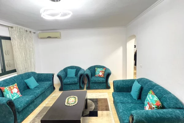 Shtepi ne shitje Apartament ne Tirane, 2+1, Mobilimi E mobiluar, Pagesa 190,000  Euro.