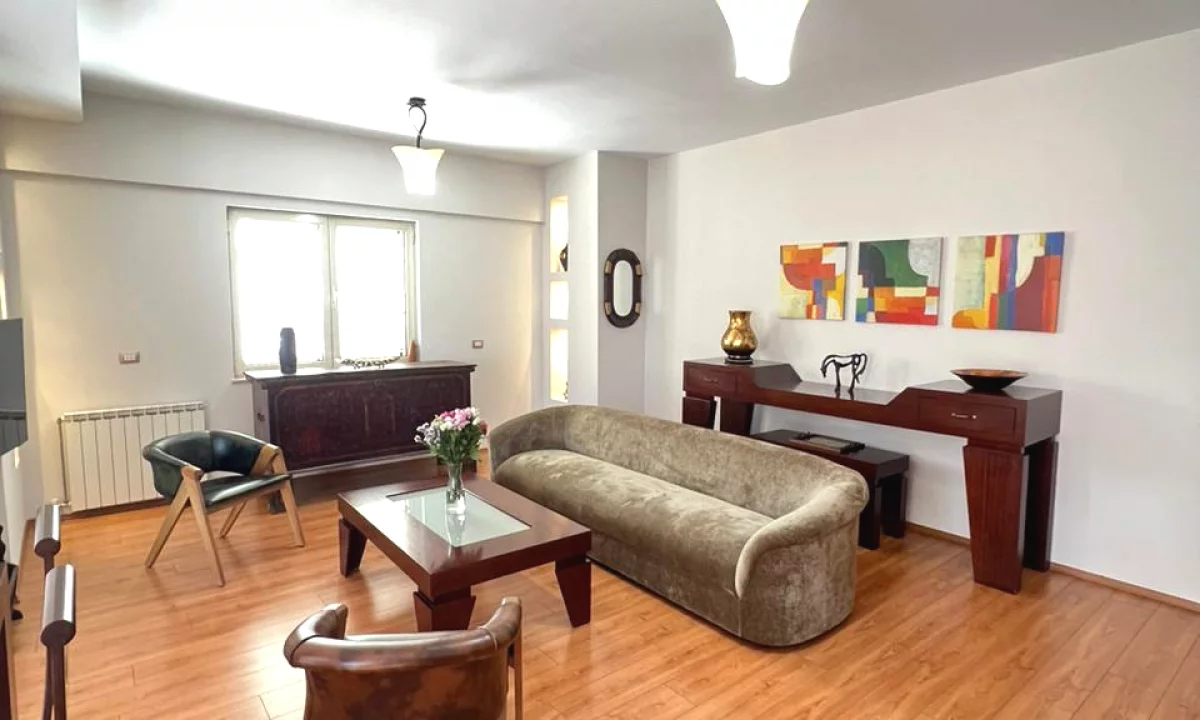 Shtepi me qera Apartament ne Tirane, 2+1, Mobilimi E mobiluar, Pagesa 1,500  Euro.