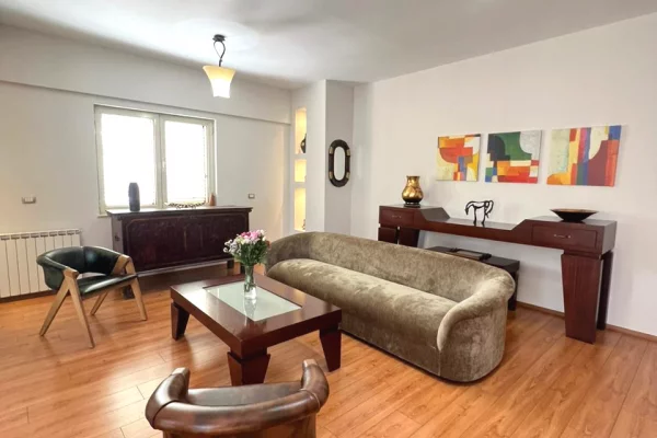 Shtepi me qera Apartament ne Tirane, 2+1, Mobilimi E mobiluar, Pagesa 1,500  Euro.