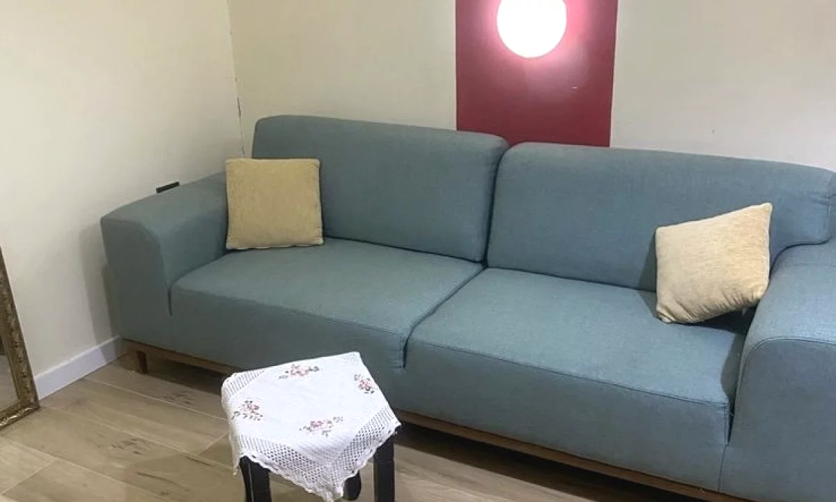 Shtepi me qera Apartament ne Tirane, 1+1, Mobilimi E mobiluar, Pagesa 48,000  Leke.