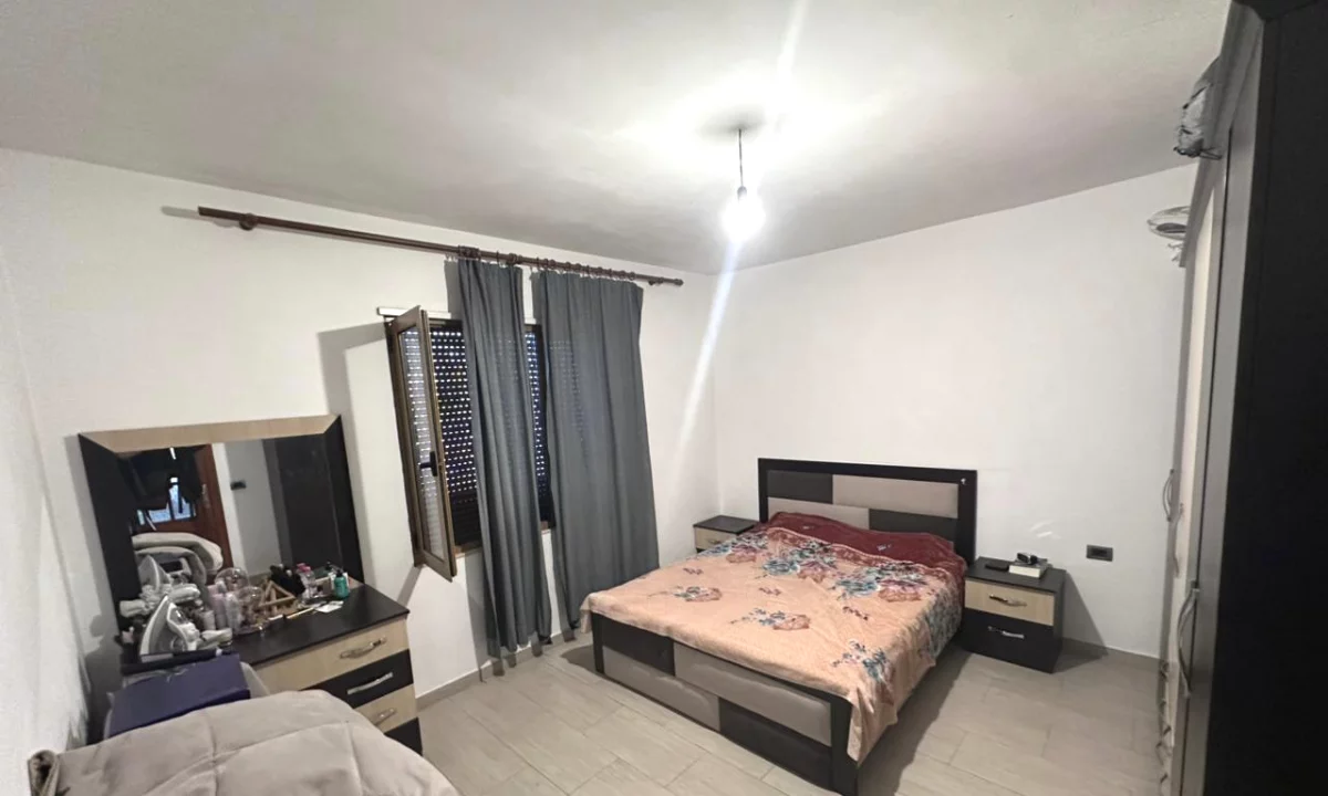 Shtepi me qera Apartament ne Tirane, 1+1, Mobilimi E mobiluar, Pagesa 42,000  Leke.