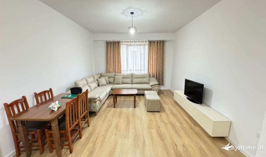 Shtepi me qera Apartament ne Tirane, 1+1, Mobilimi E mobiluar, Pagesa 430  Euro.