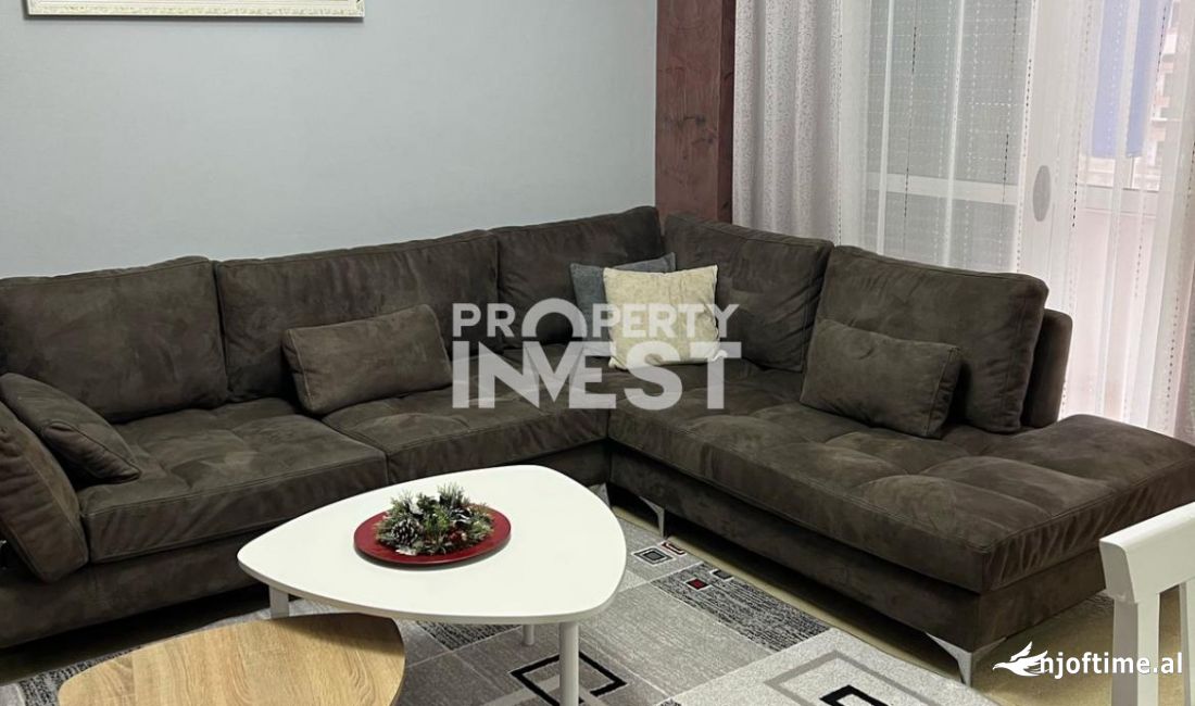 Shtepi me qera Apartament ne Tirane, 2+1, Mobilimi E mobiluar, Pagesa 410  Euro.