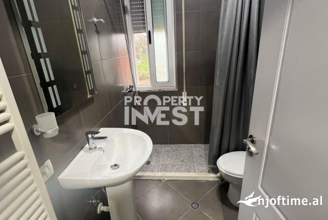 Shtepi me qera Apartament ne Tirane, 2+1, Mobilimi E mobiluar, Pagesa 410  Euro.