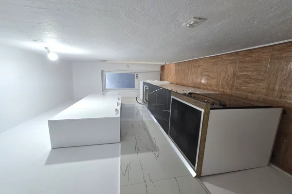 Shtepi me qera Apartament ne Tirane, 2+1, Mobilimi E mobiluar, Pagesa 25,000  Leke.