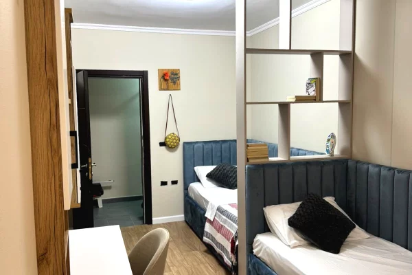 Shtepi me qera Apartament ne Tirane, 2+1, Mobilimi E mobiluar, Pagesa 1,500  Euro.