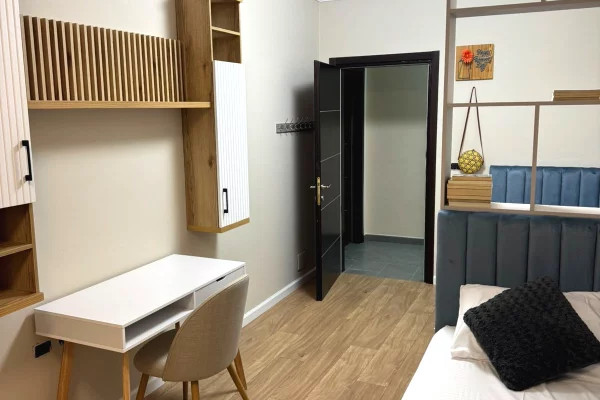 Shtepi me qera Apartament ne Tirane, 2+1, Mobilimi E mobiluar, Pagesa 1,500  Euro.