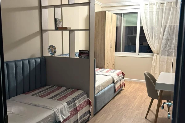 Shtepi me qera Apartament ne Tirane, 2+1, Mobilimi E mobiluar, Pagesa 1,500  Euro.