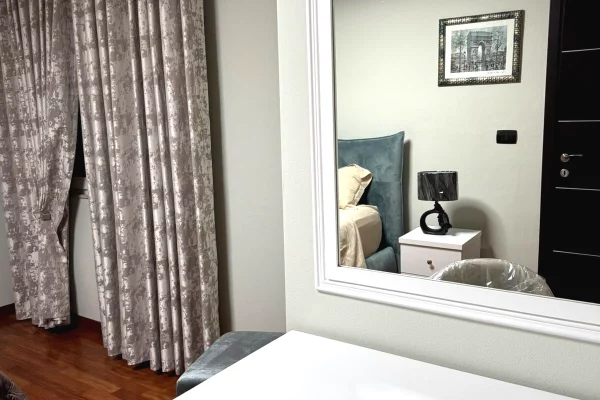 Shtepi me qera Apartament ne Tirane, 2+1, Mobilimi E mobiluar, Pagesa 1,500  Euro.