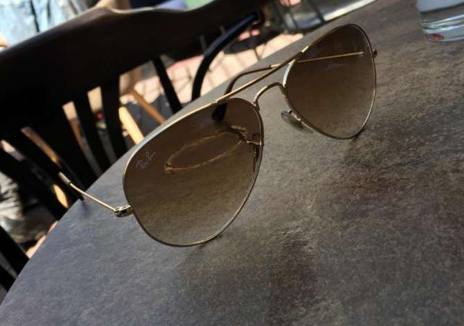 Veshje dhe Aksesor per te Rritur 6+1 ne Tirane - 5,000 Leke