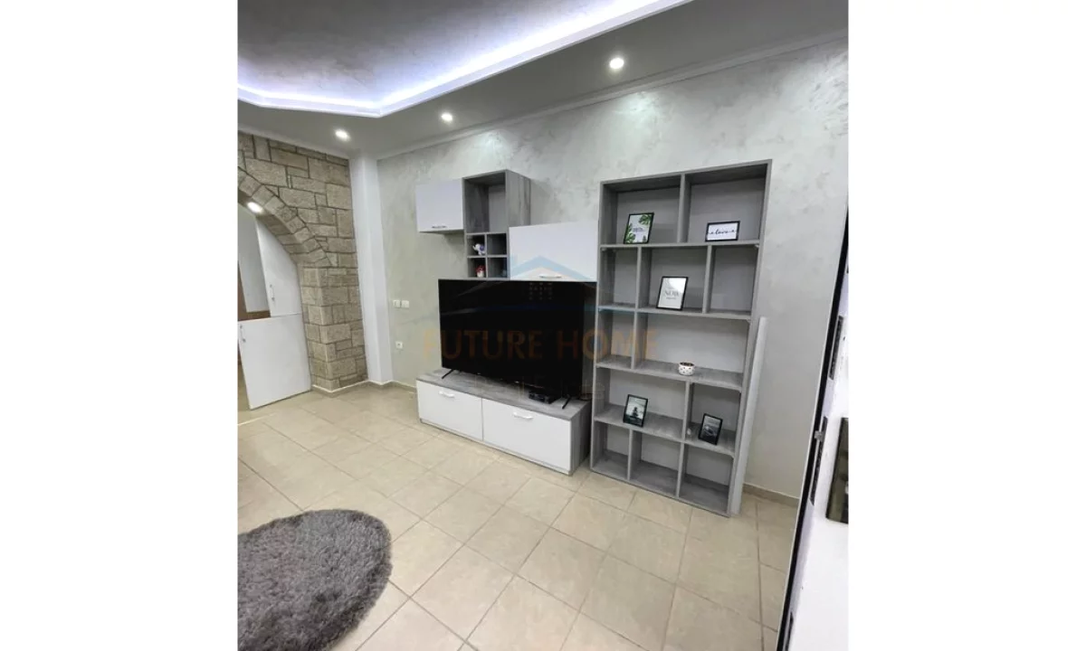 Shtepi me qera Apartament ne Durres, 2+1, Mobilimi E mobiluar, Pagesa 450  Euro.