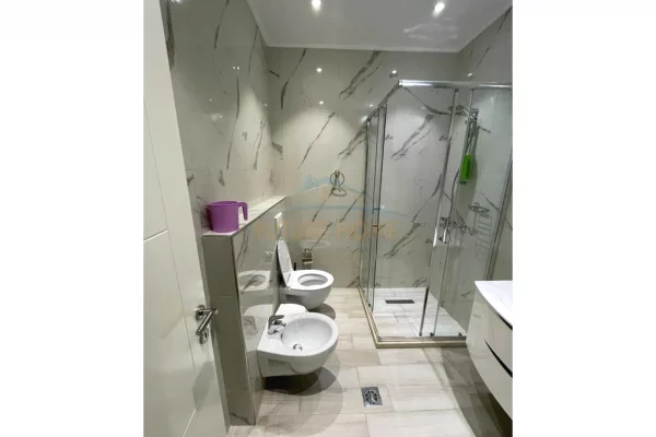Shtepi me qera Apartament ne Durres, 2+1, Mobilimi E mobiluar, Pagesa 450  Euro.